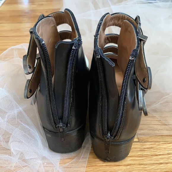 Zigi Soho black & white western buckle booties - Picture 5 of 11